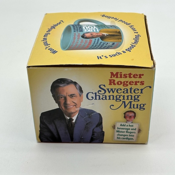 Classic 2014 Mister (Mr.) Rogers Neighborhood Sweater Heat Changing Mug NEW! - Picture 2 of 9